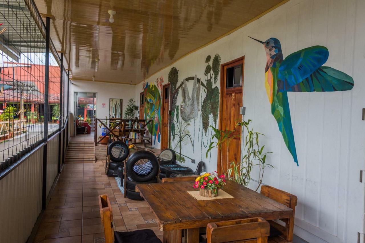 Arenal Container Hostel La Fortuna Exterior photo